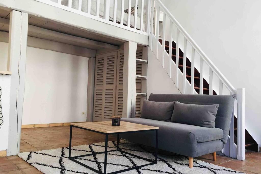 Appartement Duplex Rue Montaigne, 200m Palais des festivals à Cannes Extérieur photo